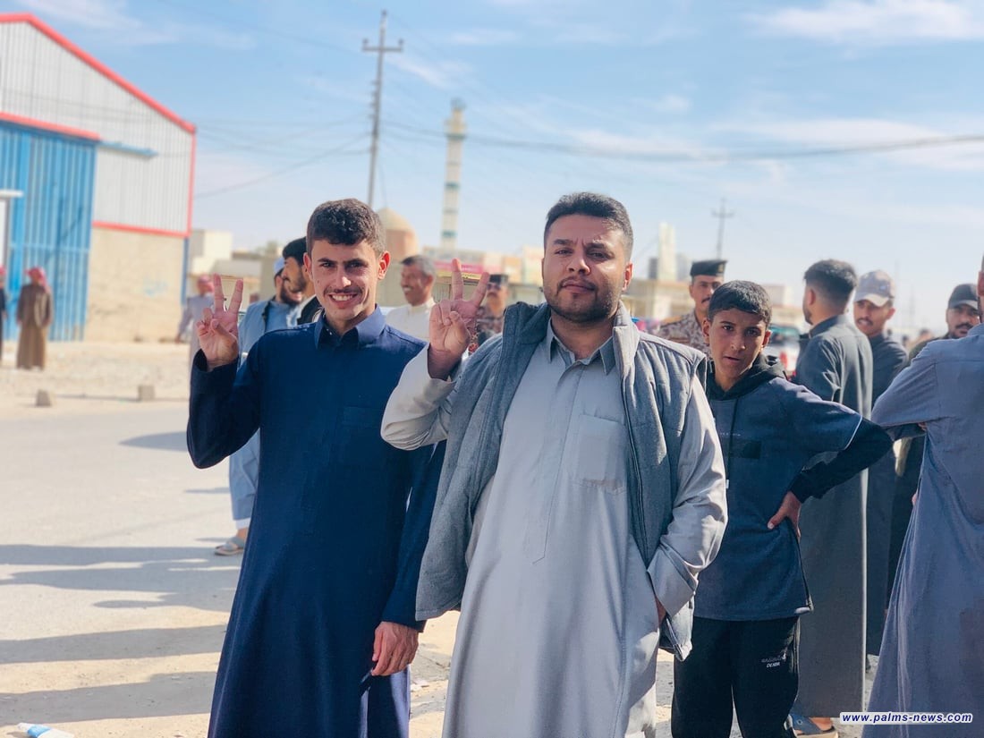 أهالي ربيعة يلوحون بعلامة النصر.. إقبال جيد على مراكز الاقتراع